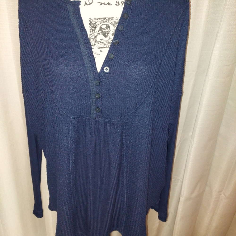 FREE PEOPLE TUNIC 💙💙💙🌸